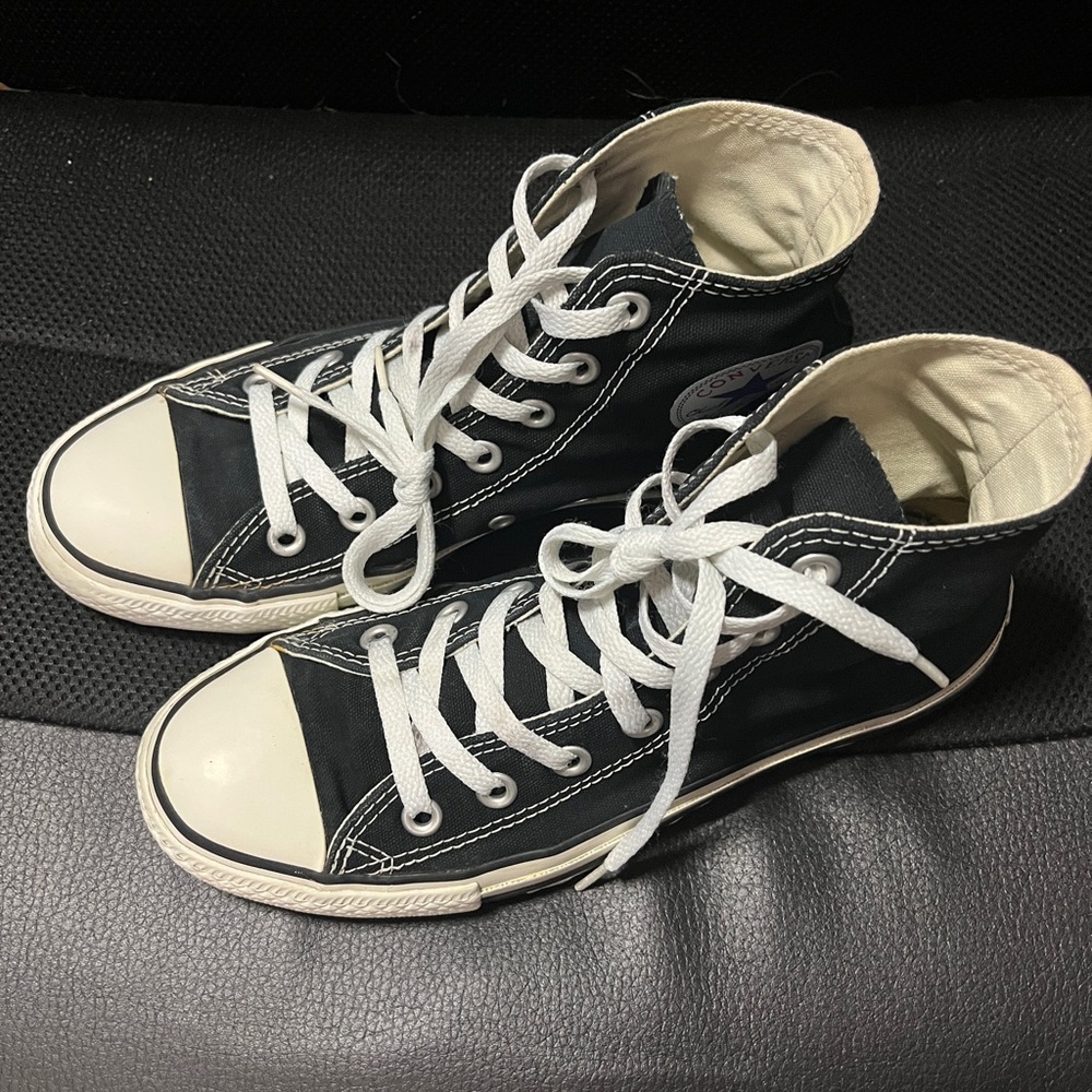 Black Hightop Converse